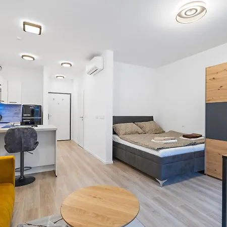 Apartament Moderny S Parkovanim V Novostavbe *