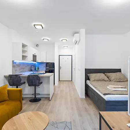 Apartament Moderny S Parkovanim V Novostavbe *