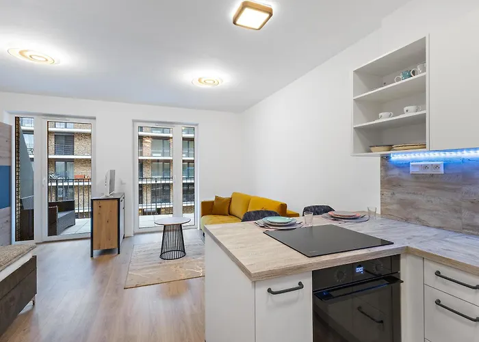 Moderny S Parkovanim V Novostavbe * 布拉迪斯拉发