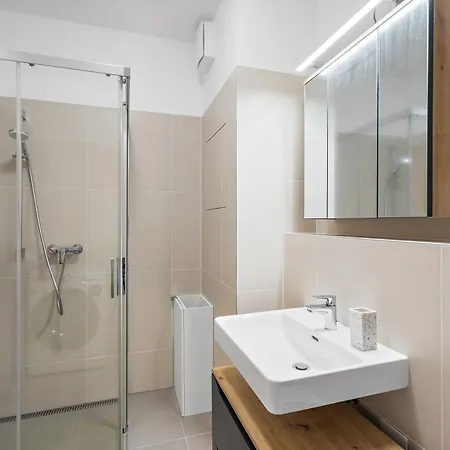 Apartman Moderny S Parkovanim V Novostavbe Pozsony